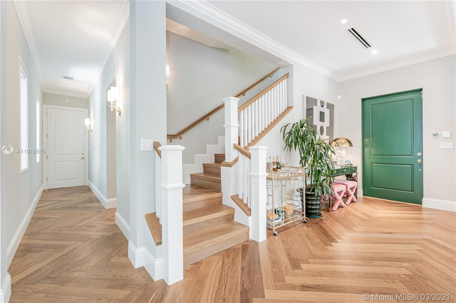 402 Vittorio Ave Coral Gables, FL 33146