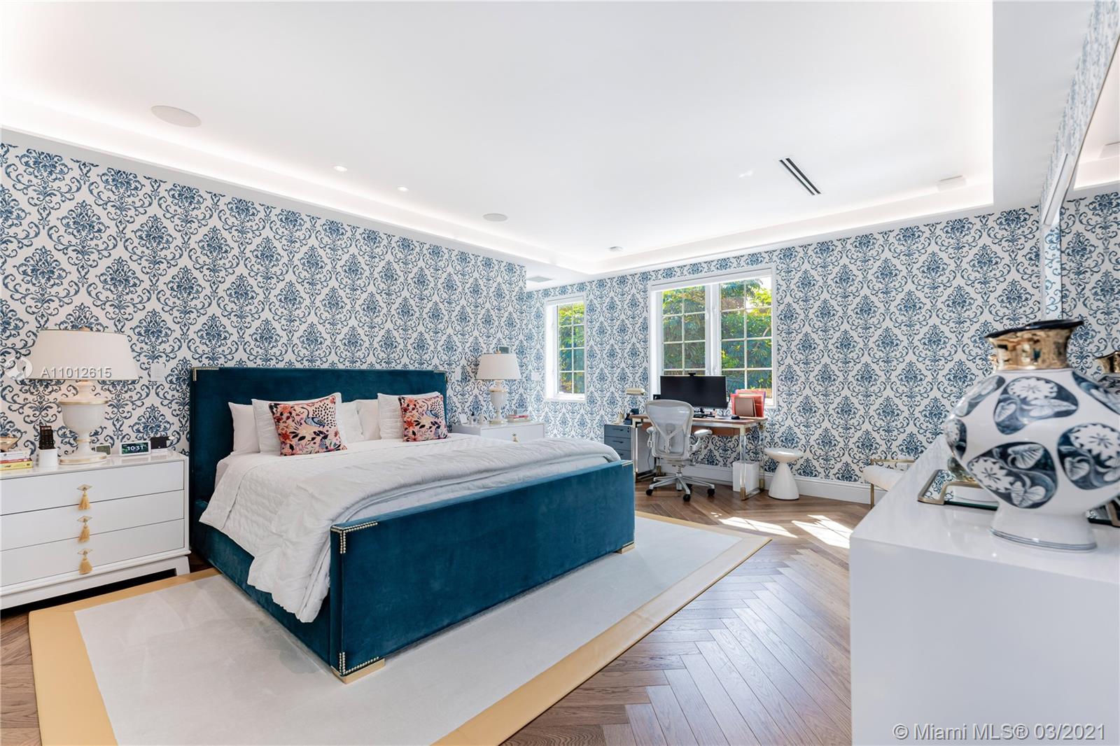 402 Vittorio Ave Coral Gables, FL 33146