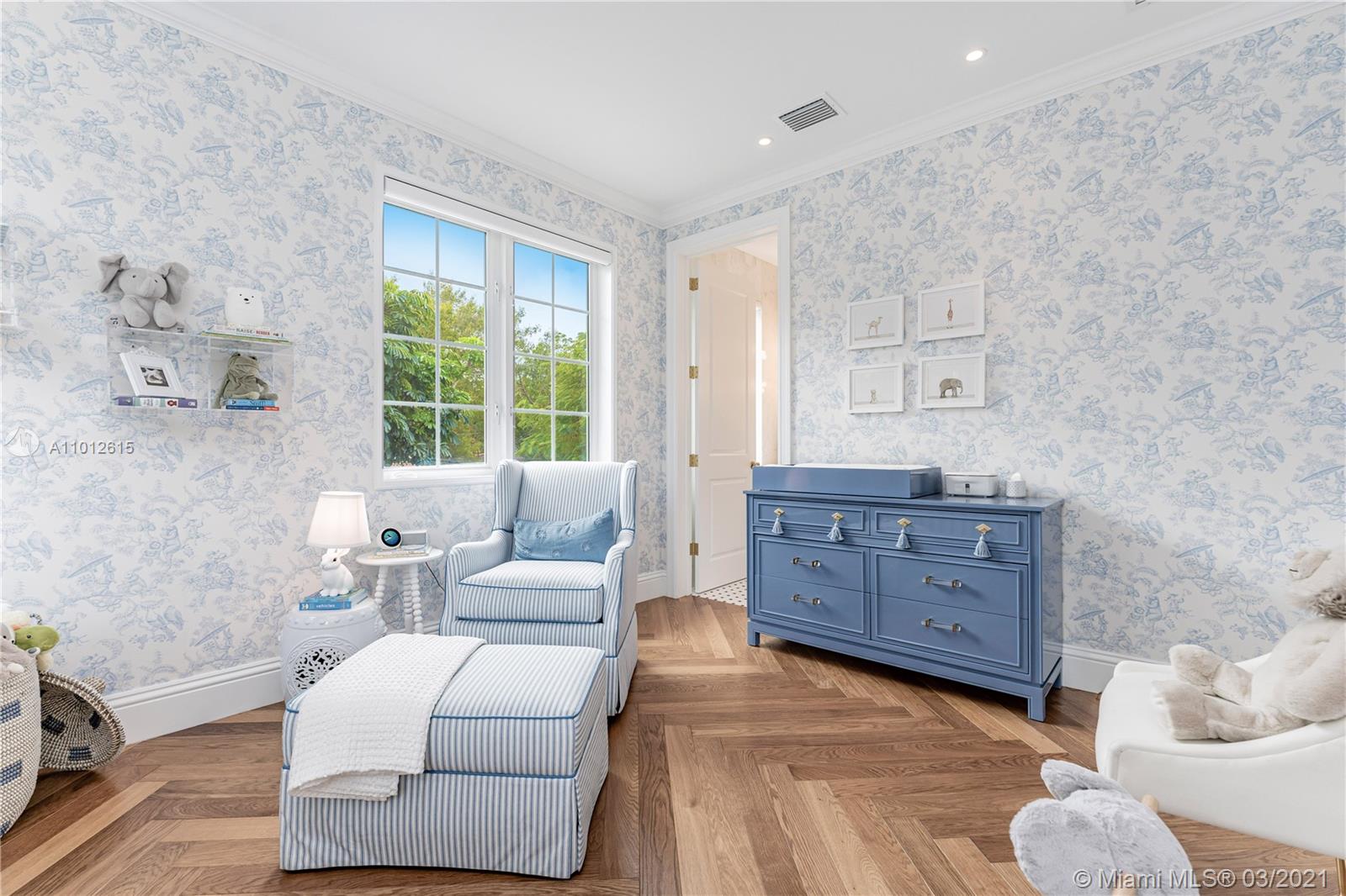 402 Vittorio Ave Coral Gables, FL 33146