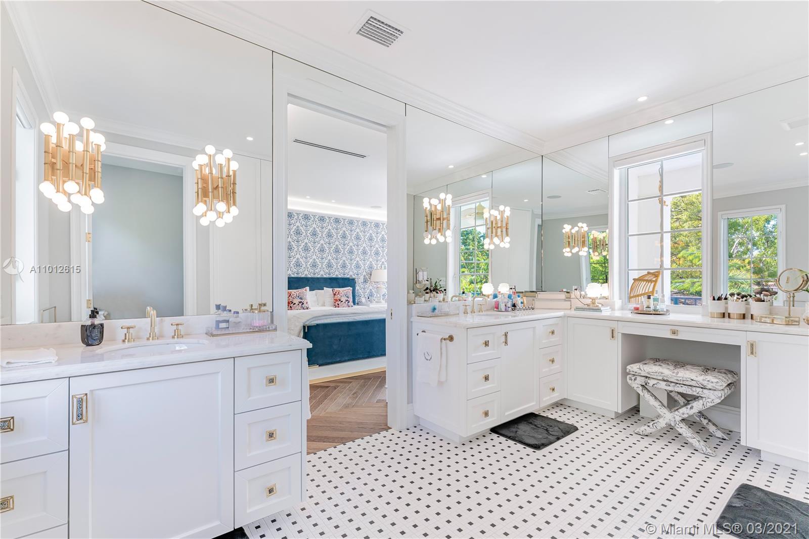 402 Vittorio Ave Coral Gables, FL 33146