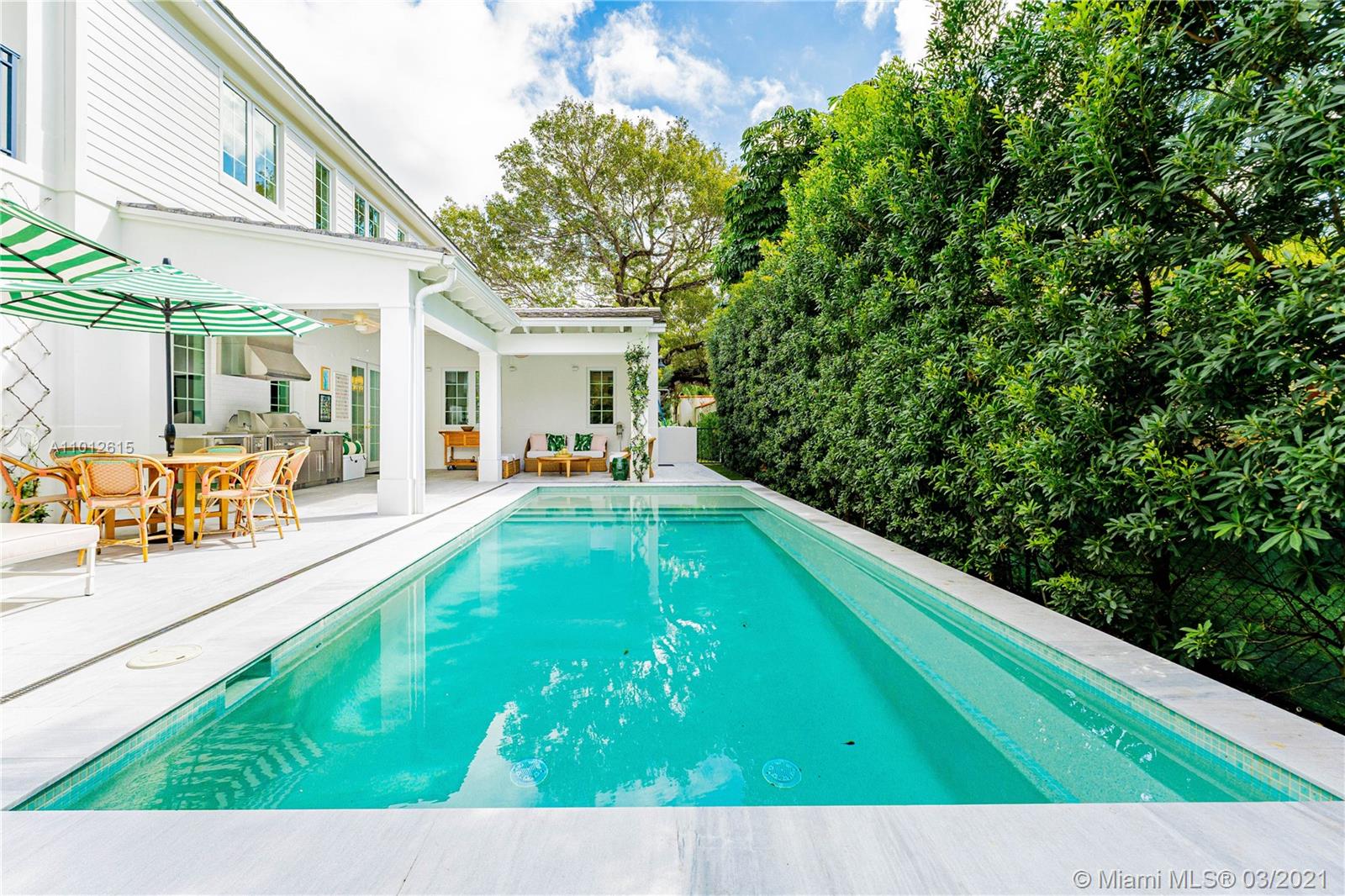 402 Vittorio Ave Coral Gables, FL 33146