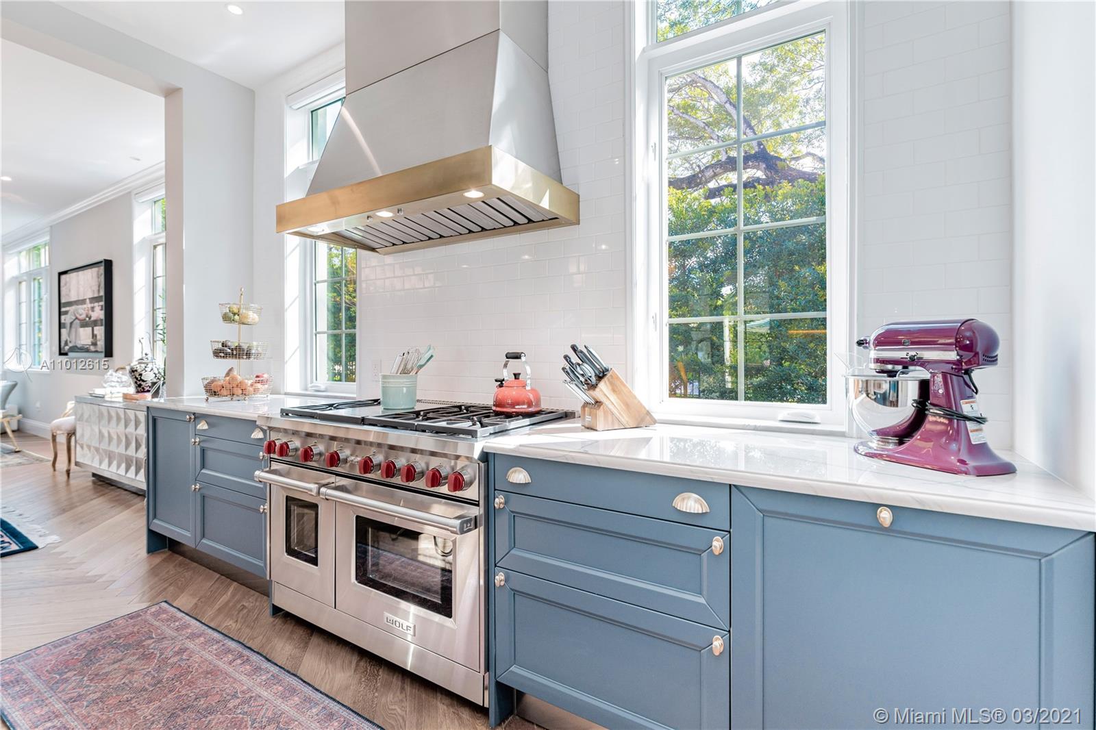 402 Vittorio Ave Coral Gables, FL 33146