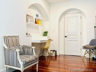 3744 Irvington Ave Miami, FL 33133