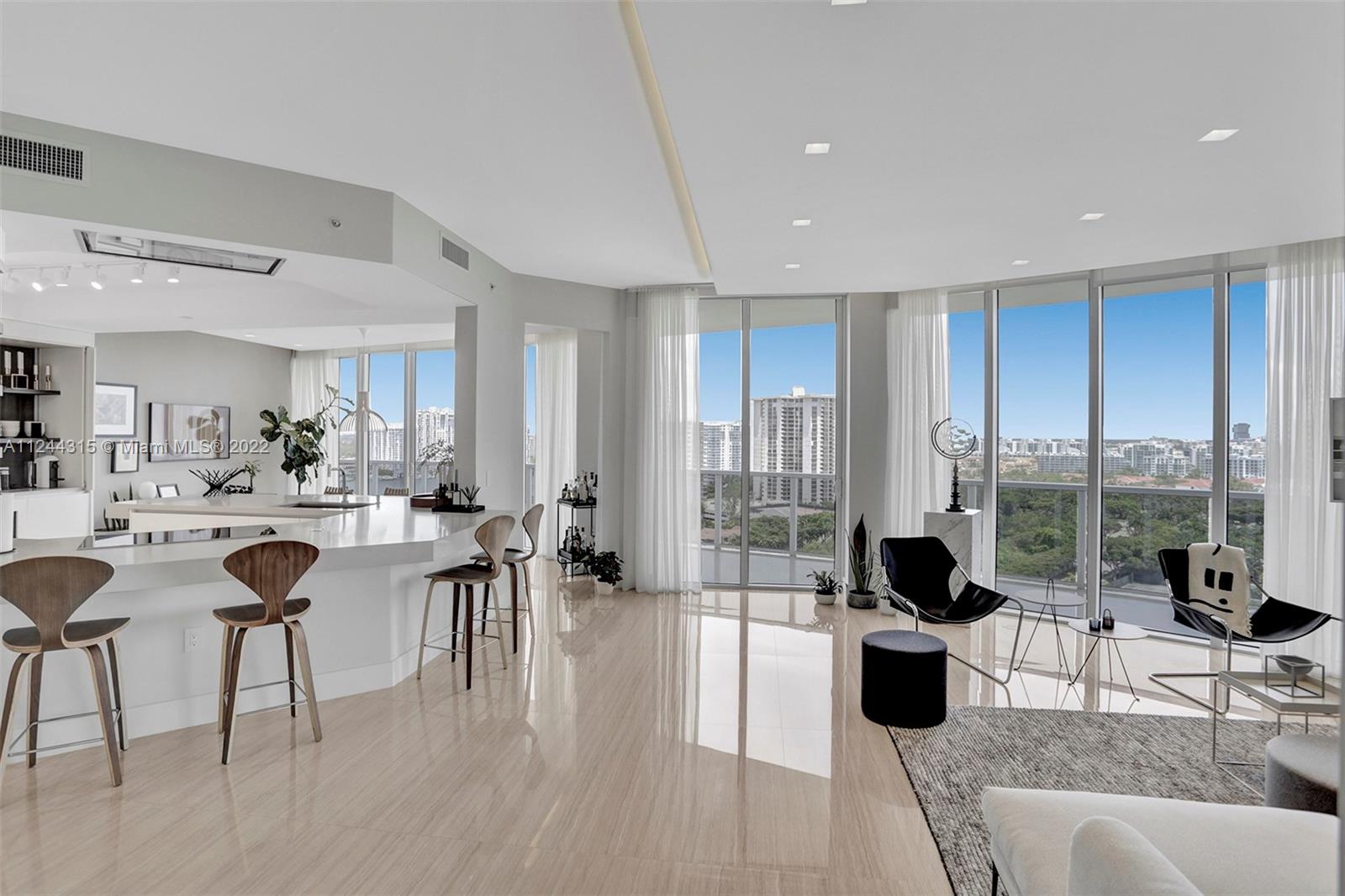 4100 Island Blvd #1504