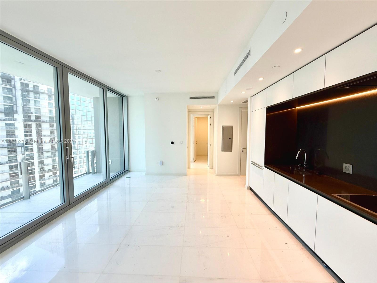 image Aston Martin Residence10