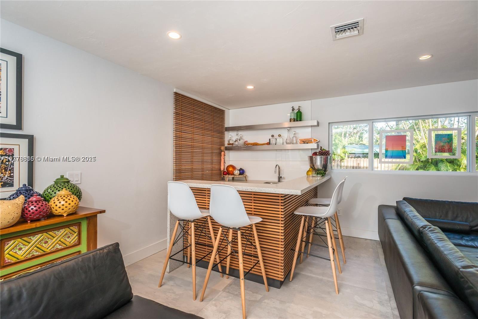 9737 SW 98th St Miami, FL 33176