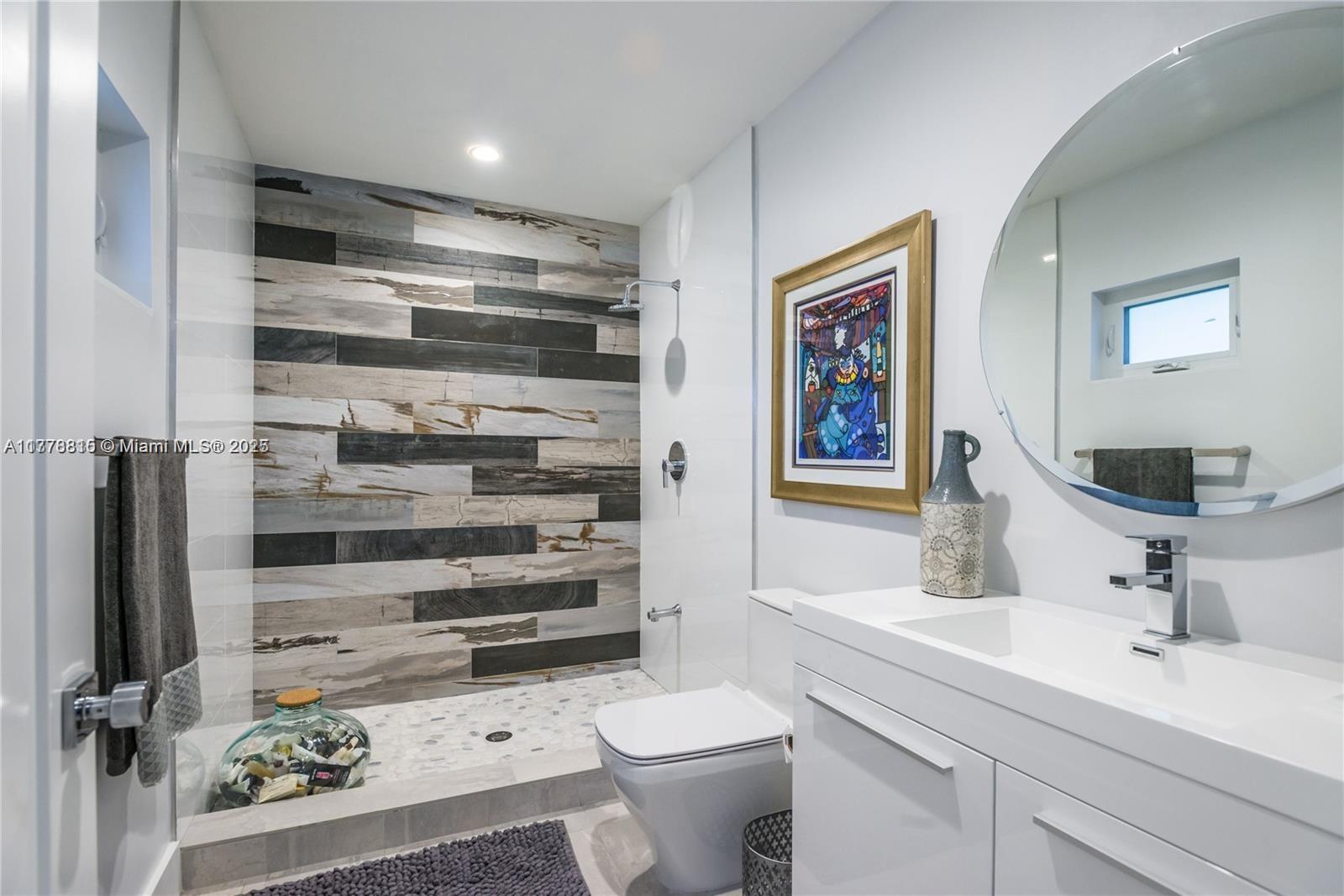 9737 SW 98th St Miami, FL 33176