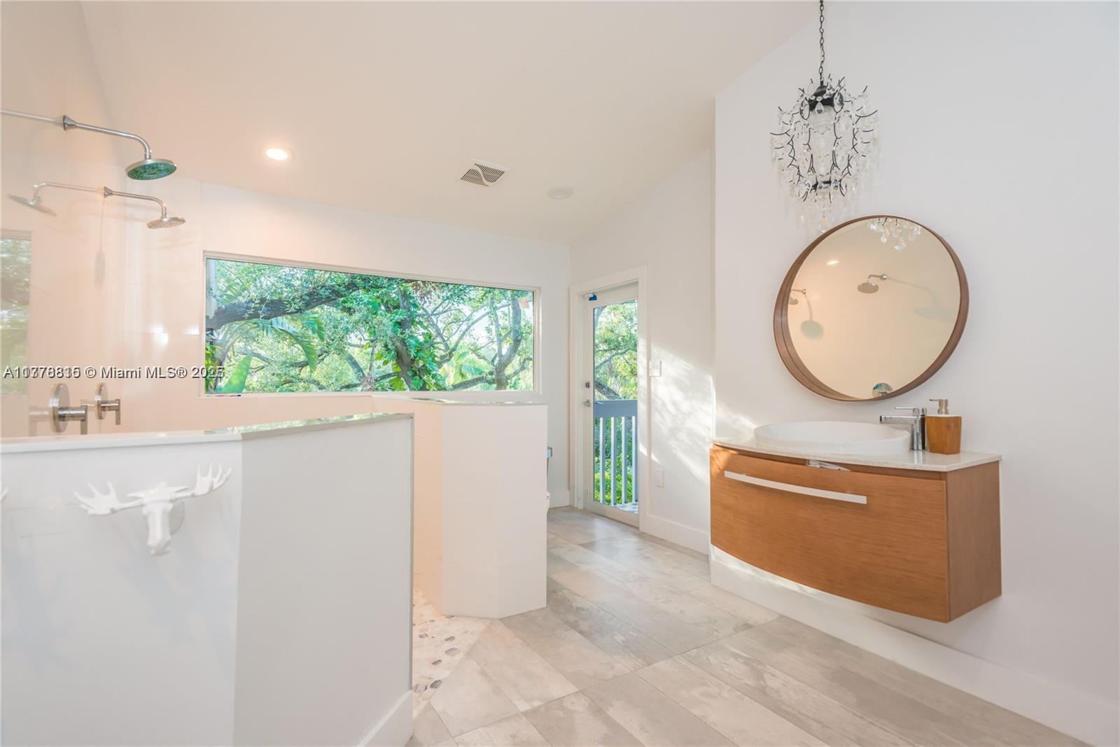 9737 SW 98th St Miami, FL 33176