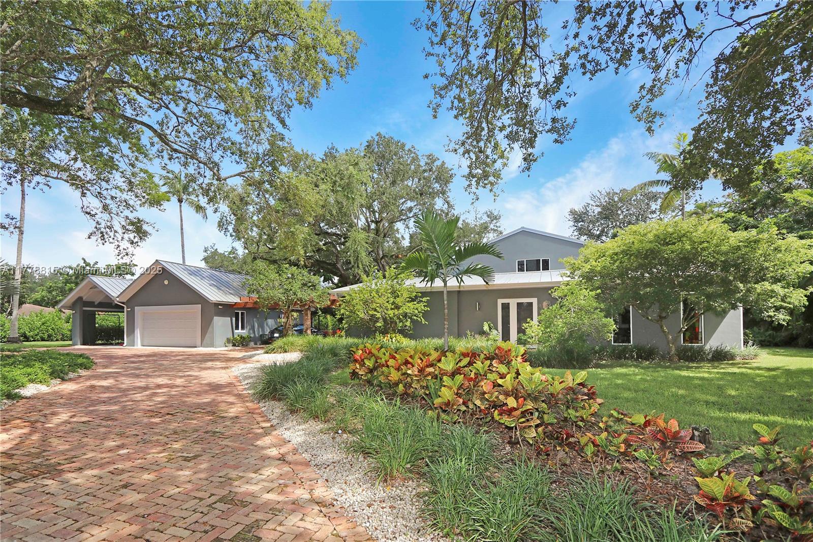 9737 SW 98th St Miami, FL 33176