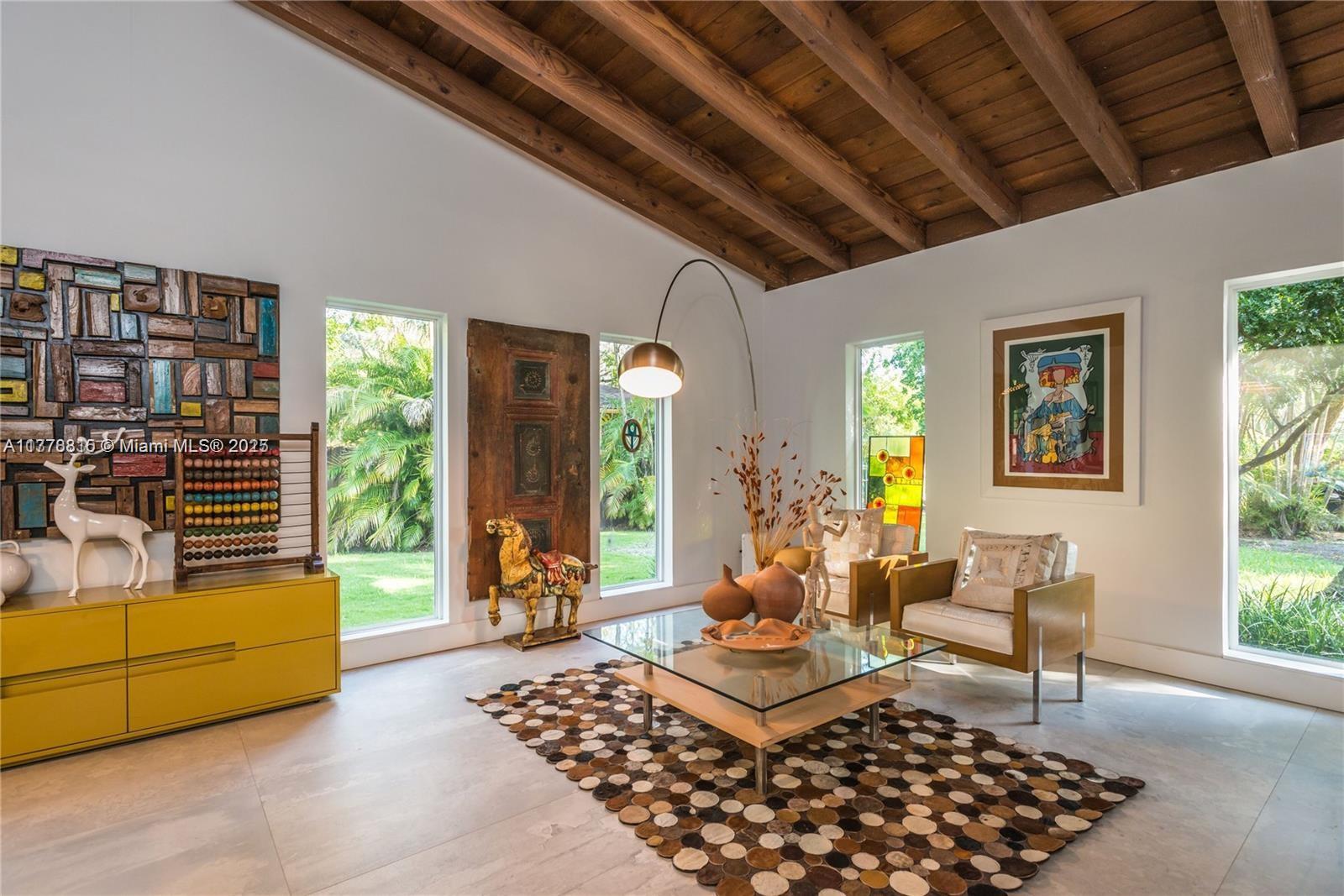 9737 SW 98th St Miami, FL 33176