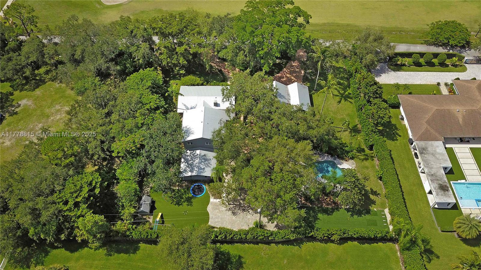 9737 SW 98th St Miami, FL 33176