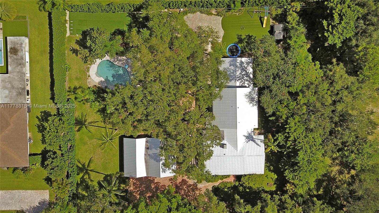 9737 SW 98th St Miami, FL 33176