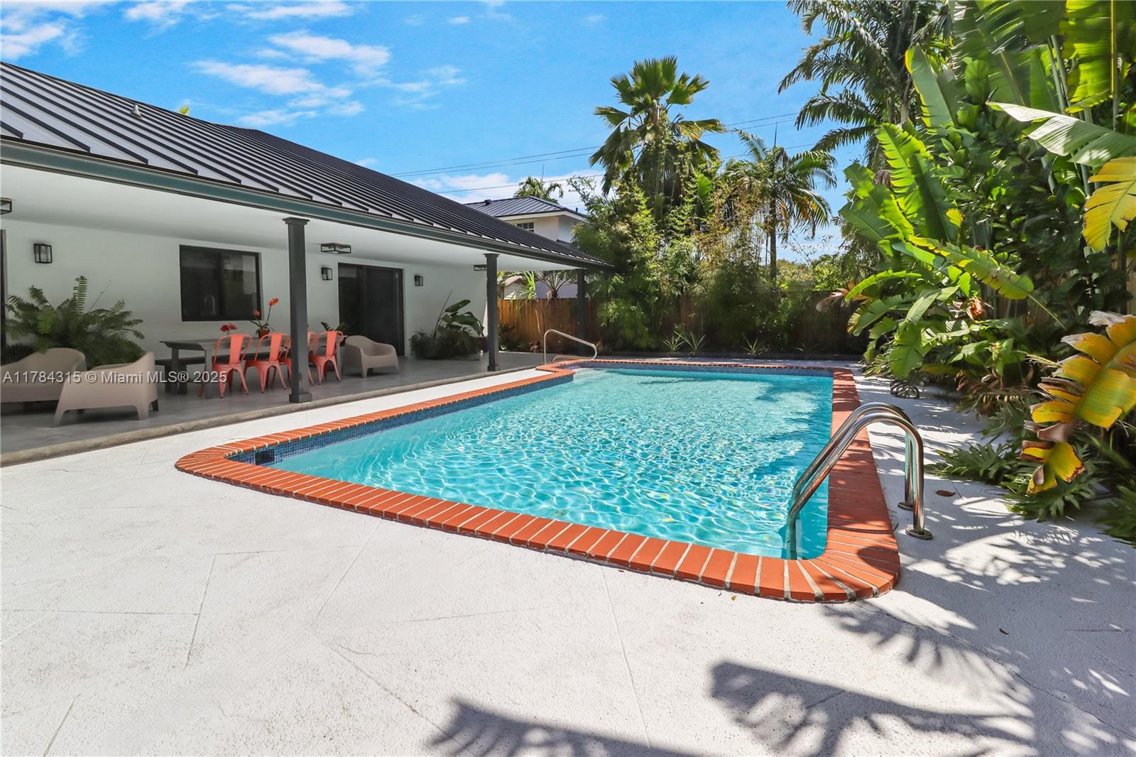 8910 SW 159th Ter,Palmetto Bay, FL 33157