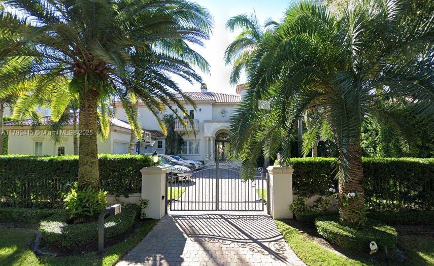 400 Costanera Rd,Coral Gables, FL 33143