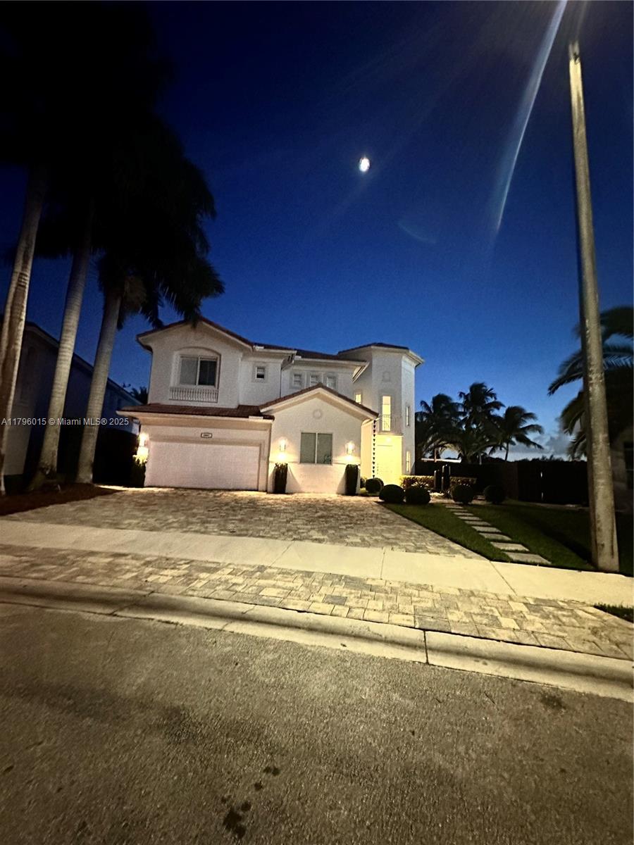 6801 NW 113th Ct Doral, FL 33178