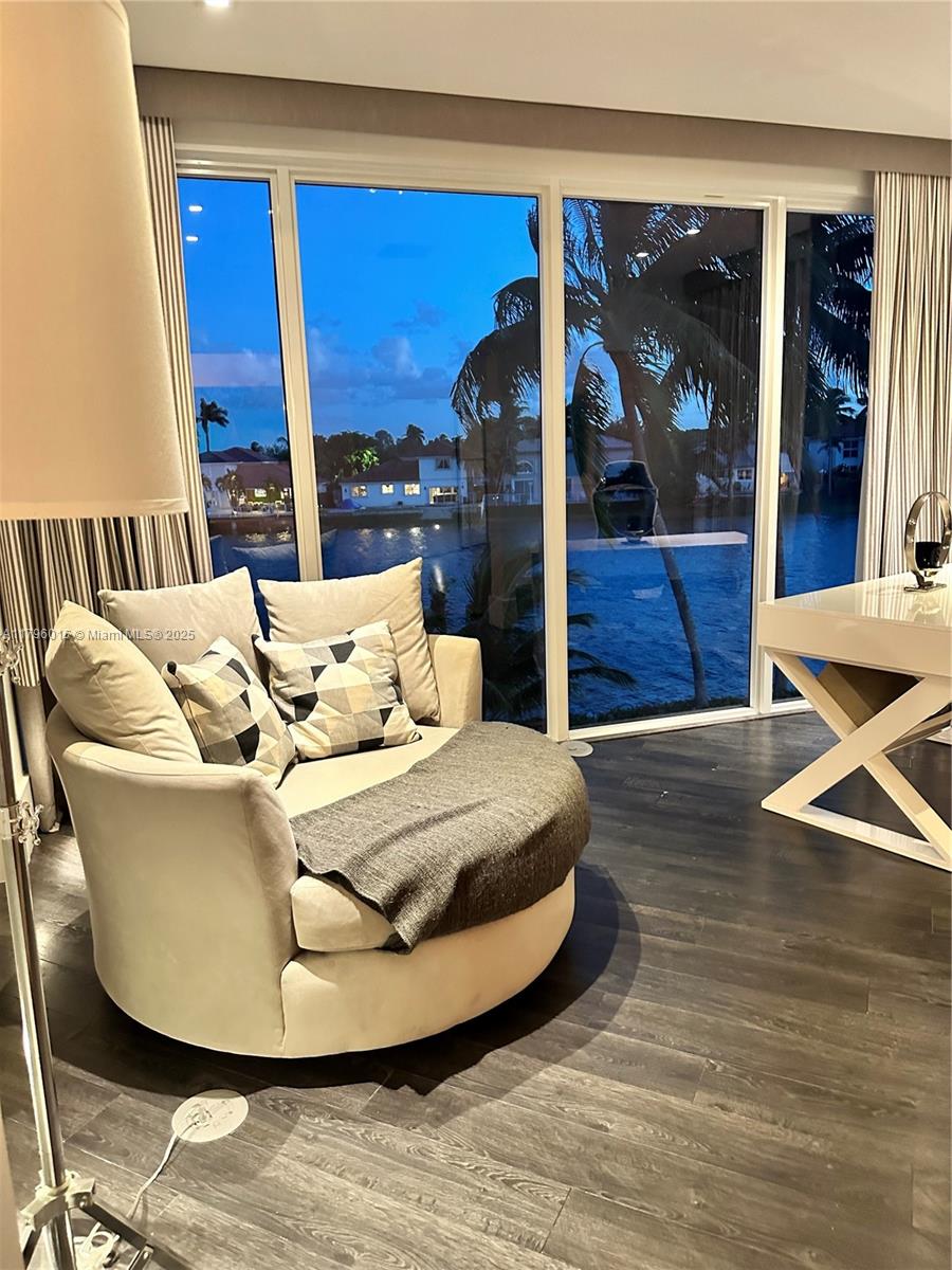 6801 NW 113th Ct Doral, FL 33178