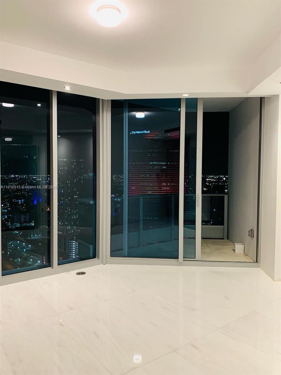 image Epic West Condo9