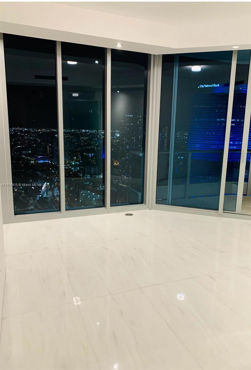 image Epic West Condo10