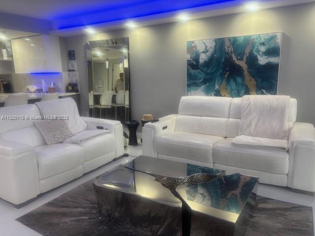 image Arlen House East Condo1