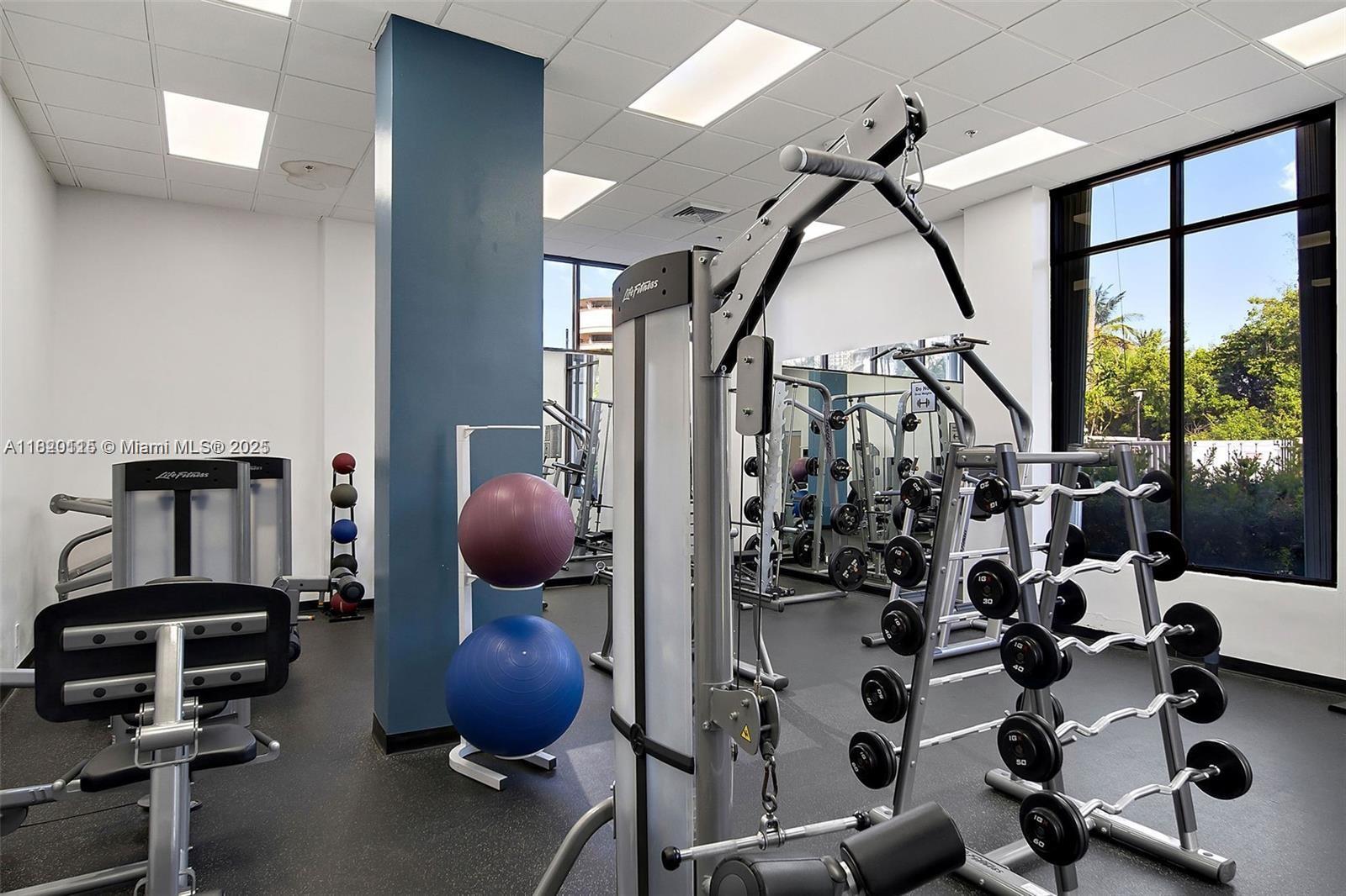 image Arlen House East Condo22