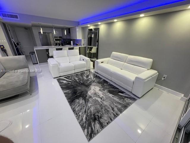 image Arlen House East Condo34