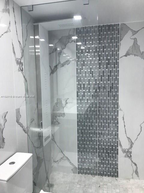 image Arlen House East Condo41