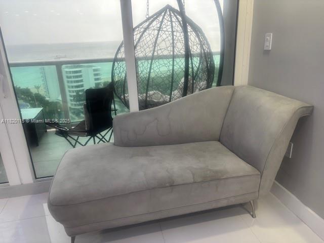 image Arlen House East Condo50