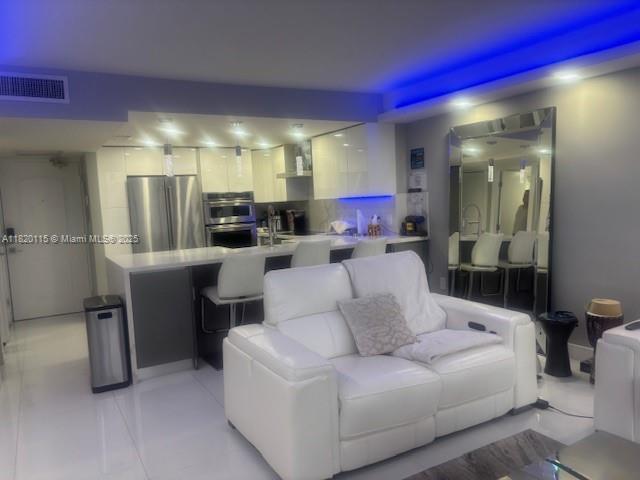 image Arlen House East Condo51