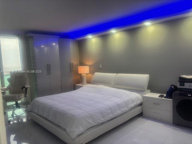 image Arlen House East Condo5