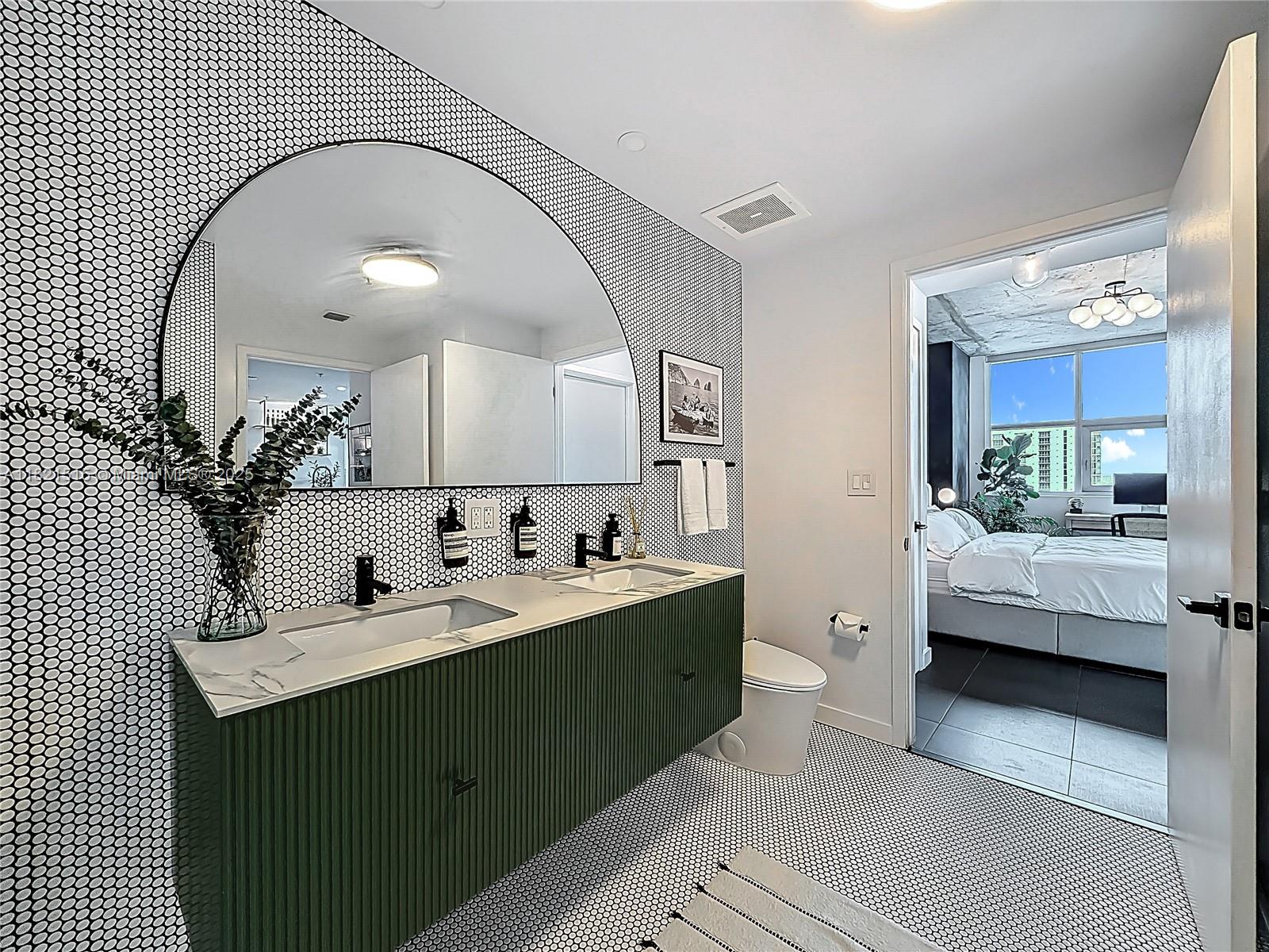 image FOUR MIDTOWN MIAMI CONDO27