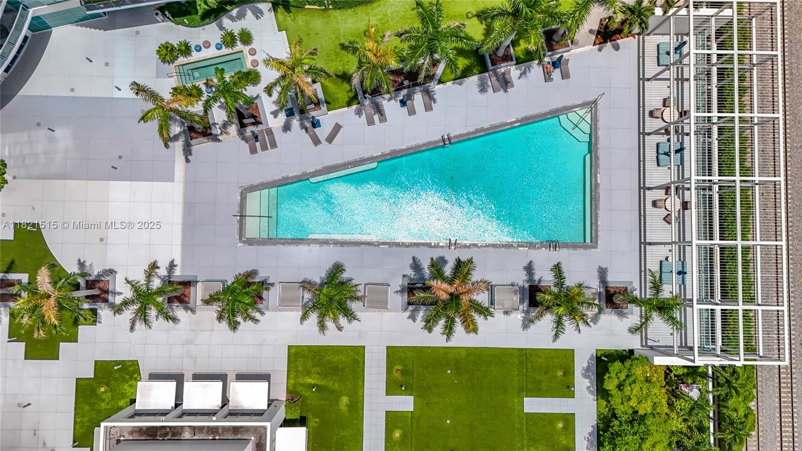 image FOUR MIDTOWN MIAMI CONDO40