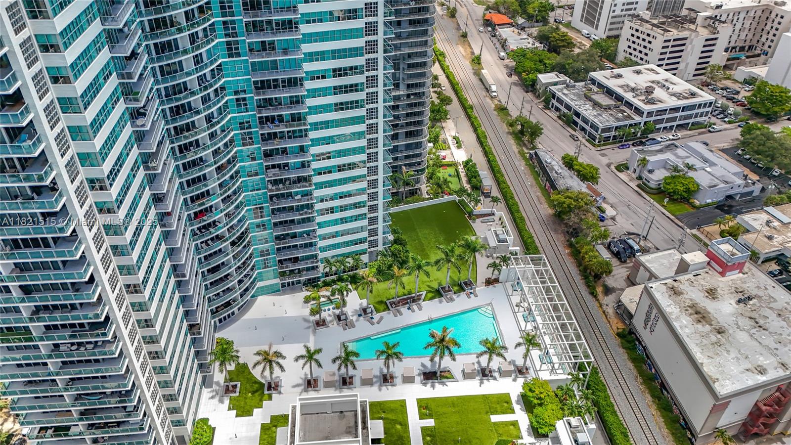 image FOUR MIDTOWN MIAMI CONDO41