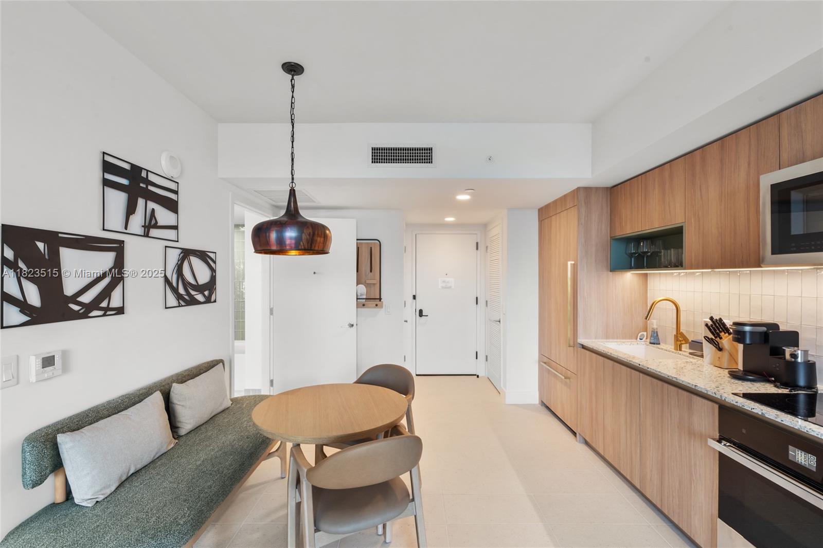 image Gale Residences-natiivo4