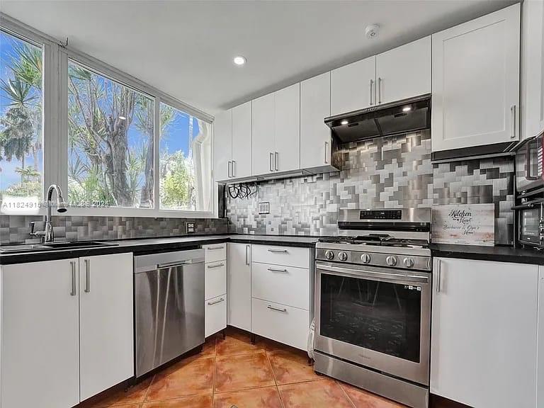 1607 Moffett St,Hollywood, FL 33020