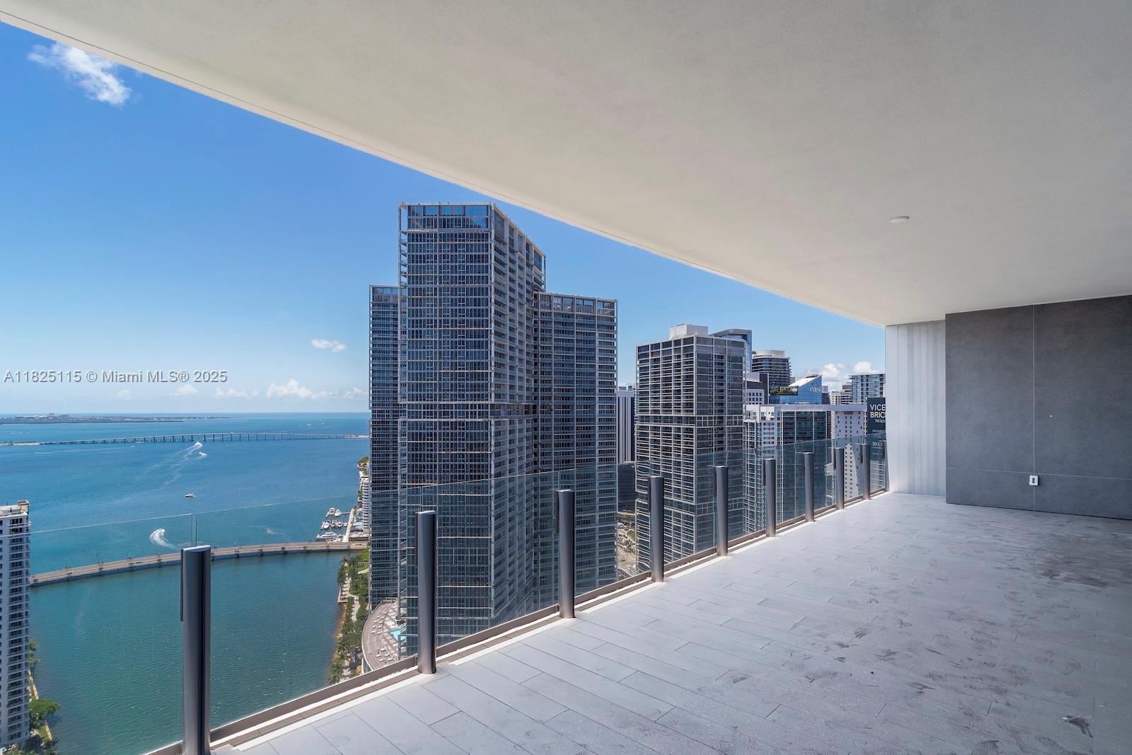 300 Biscayne Blvd Way #3902,Miami, FL 33131