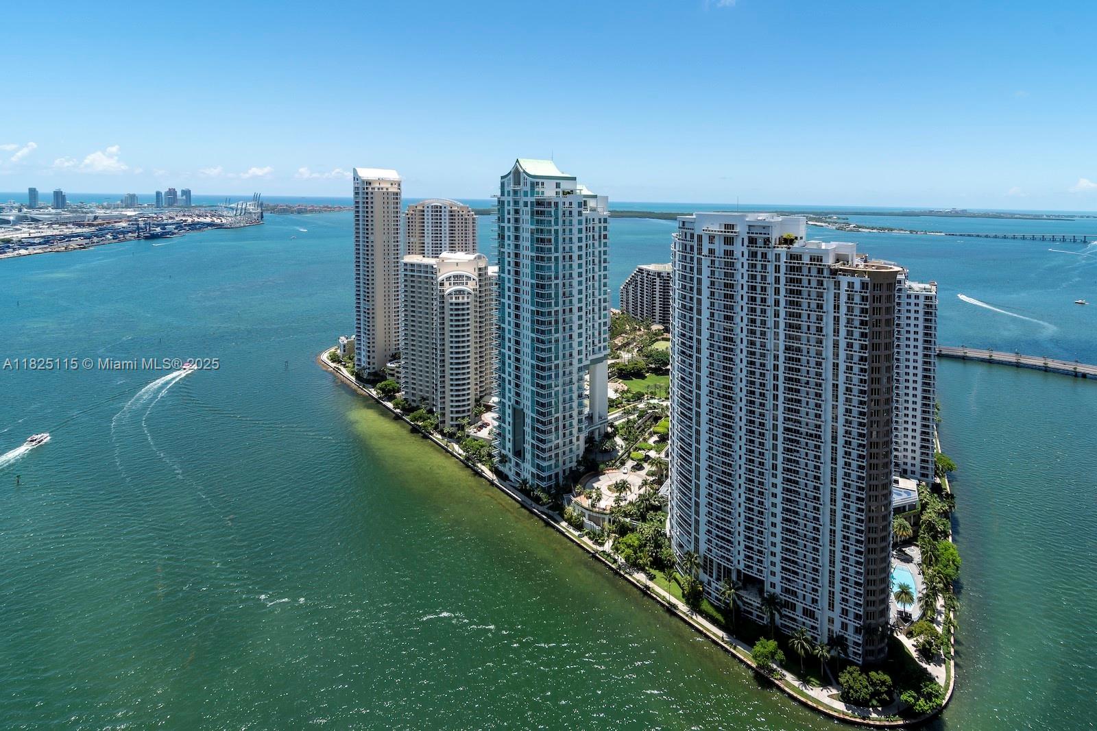 image Aston Martin Residences2