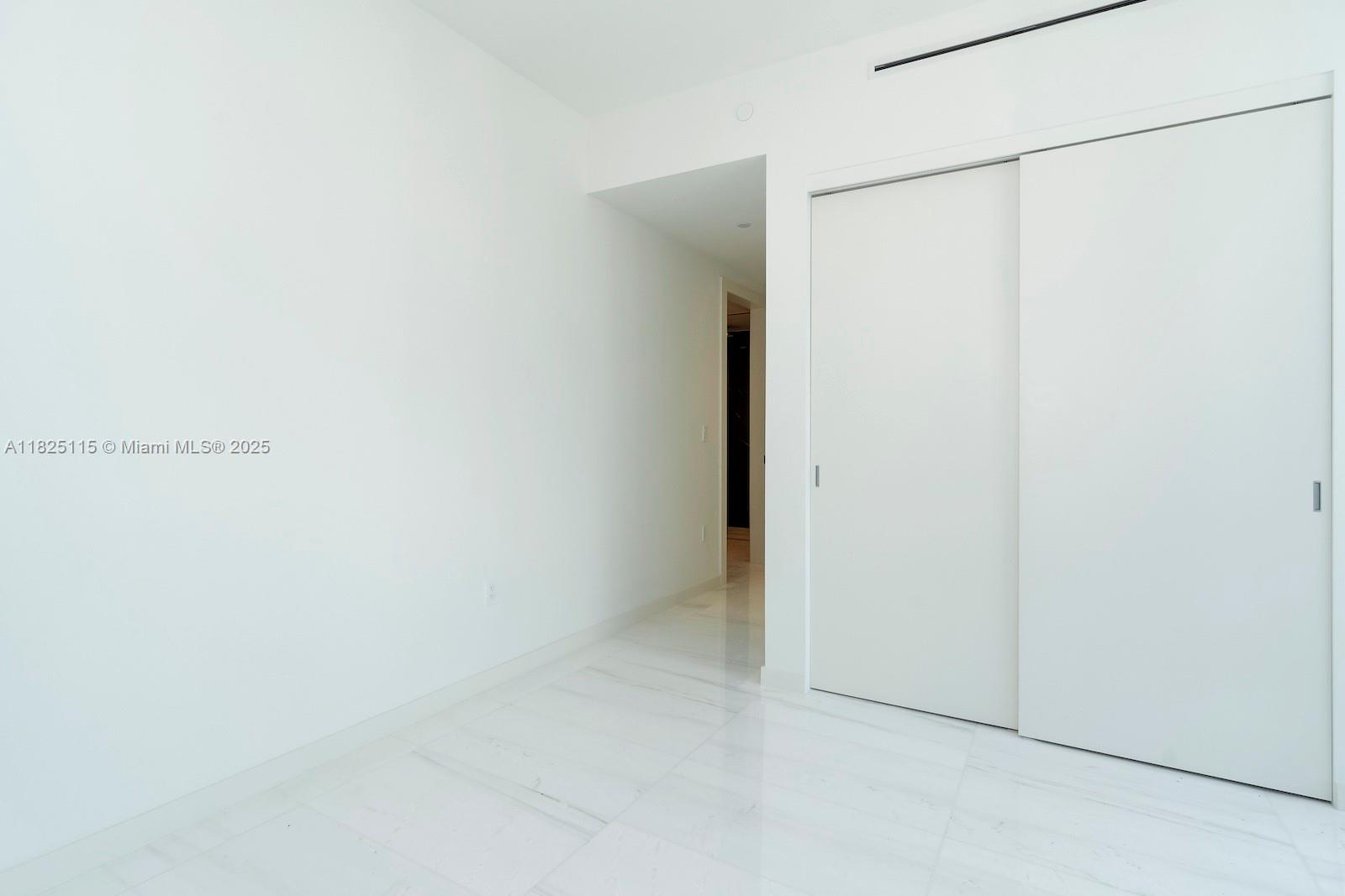 image Aston Martin Residences39