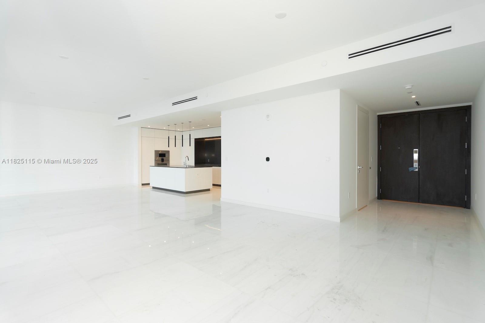 image Aston Martin Residences7