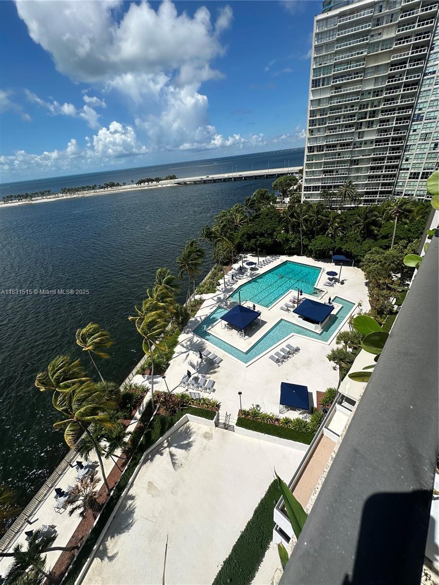 image Brickell Club34
