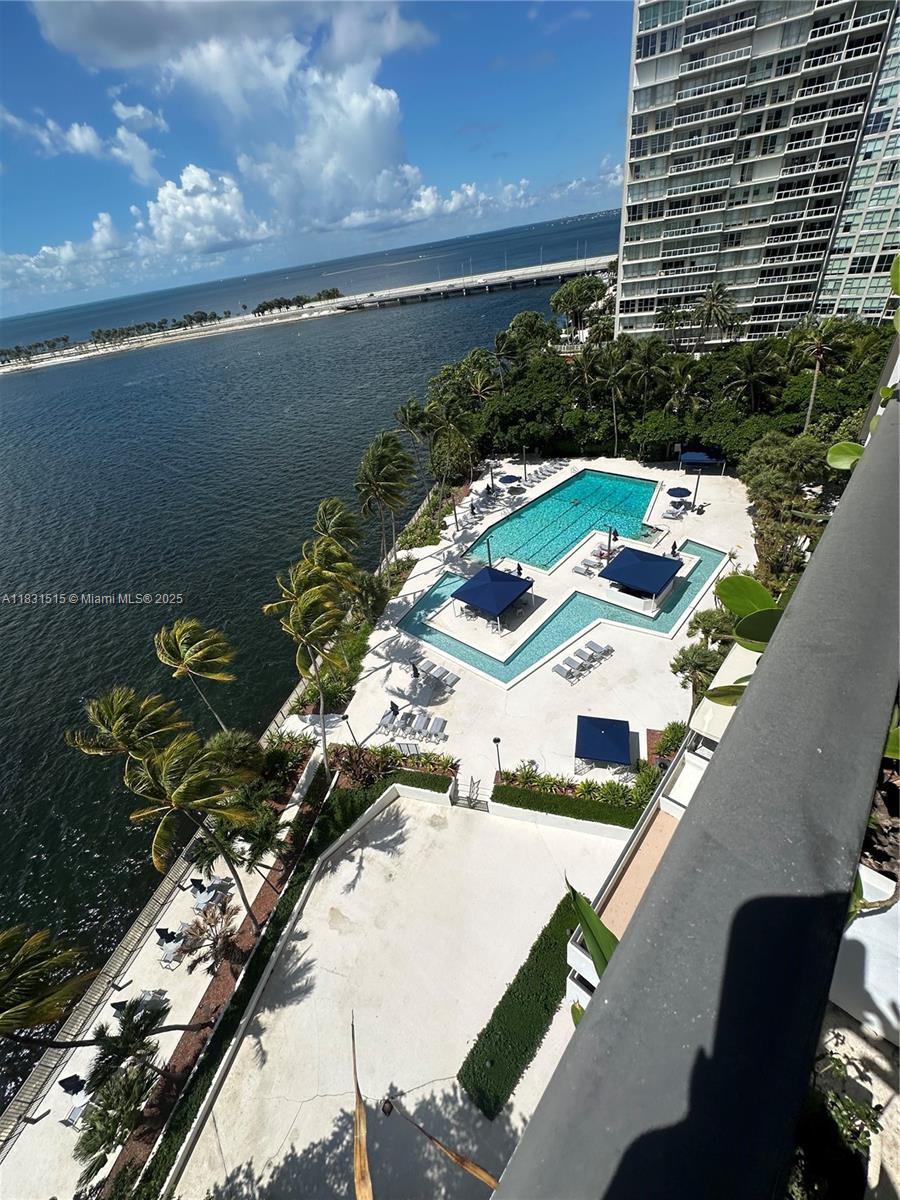 image Brickell Club36