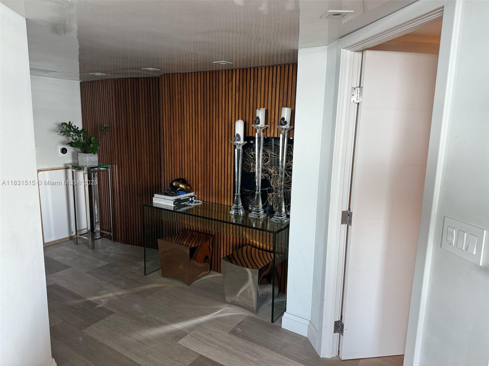 image Brickell Club70