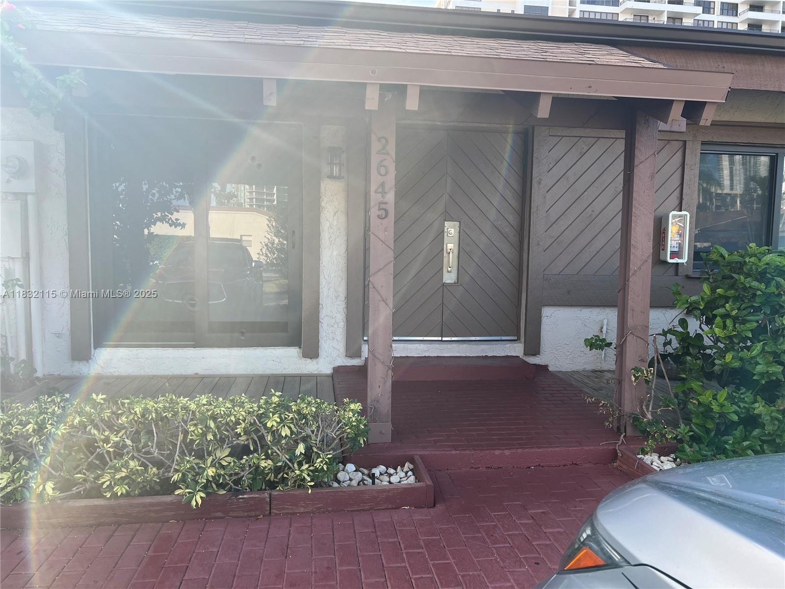 2645 S Parkview Dr #2645