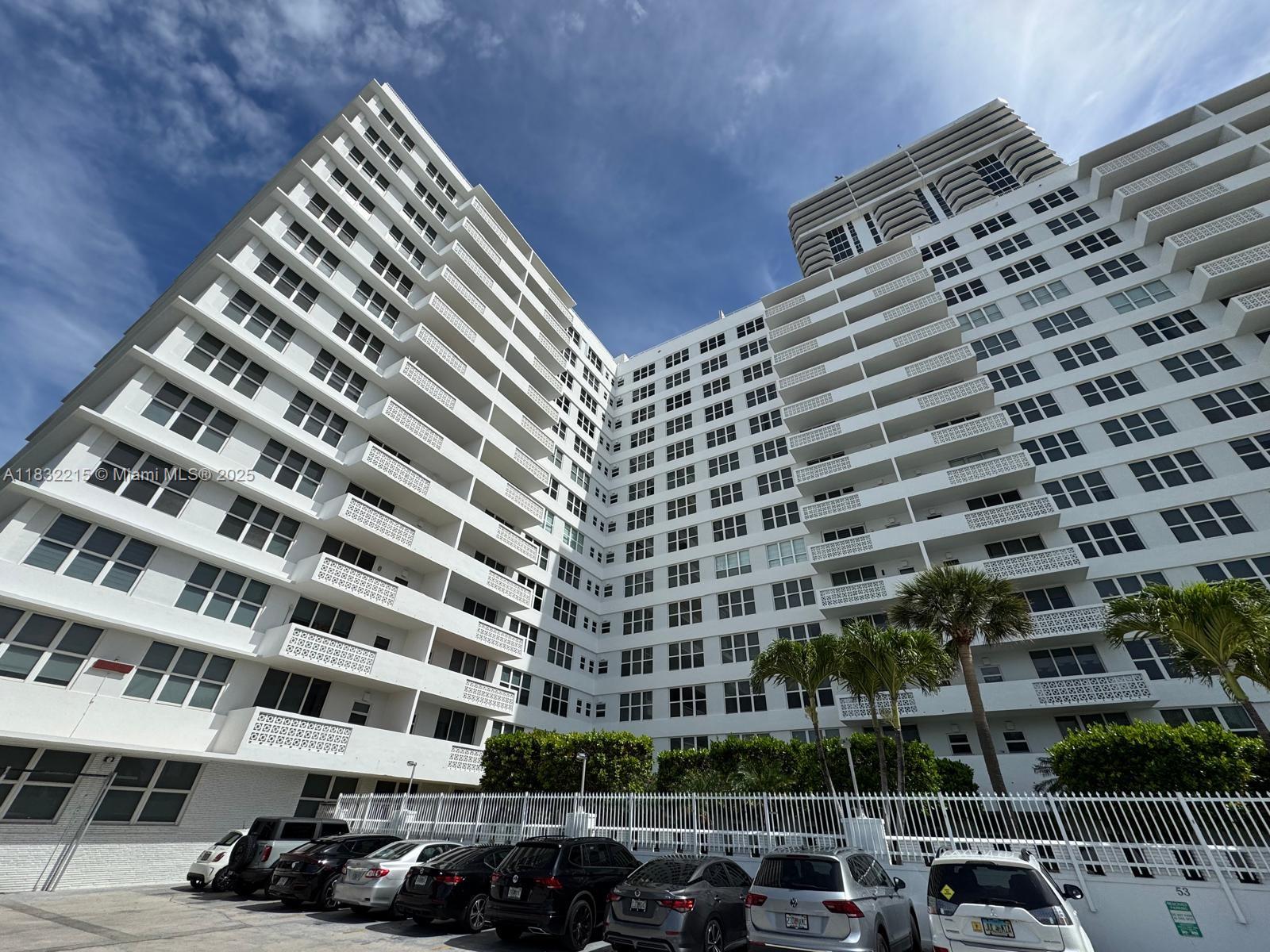 4747 Collins Ave #502