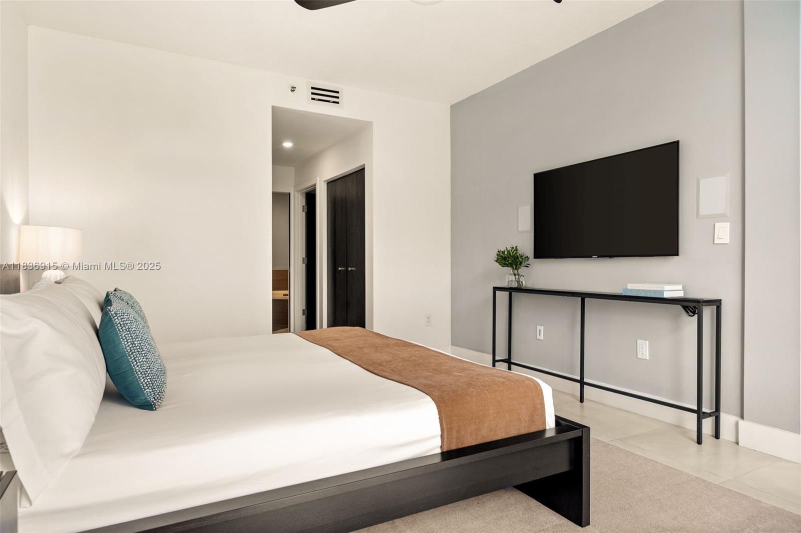 9755 NW 52nd St #206 Doral, FL 33178