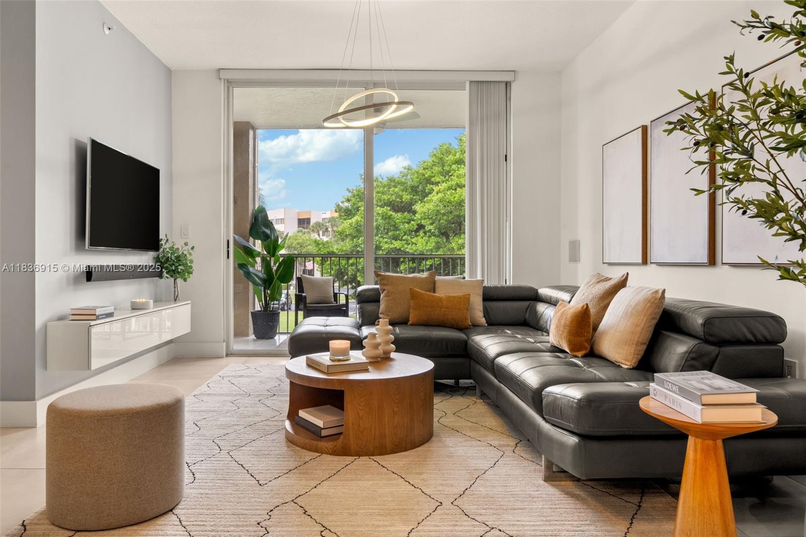 9755 NW 52nd St #206 Doral, FL 33178