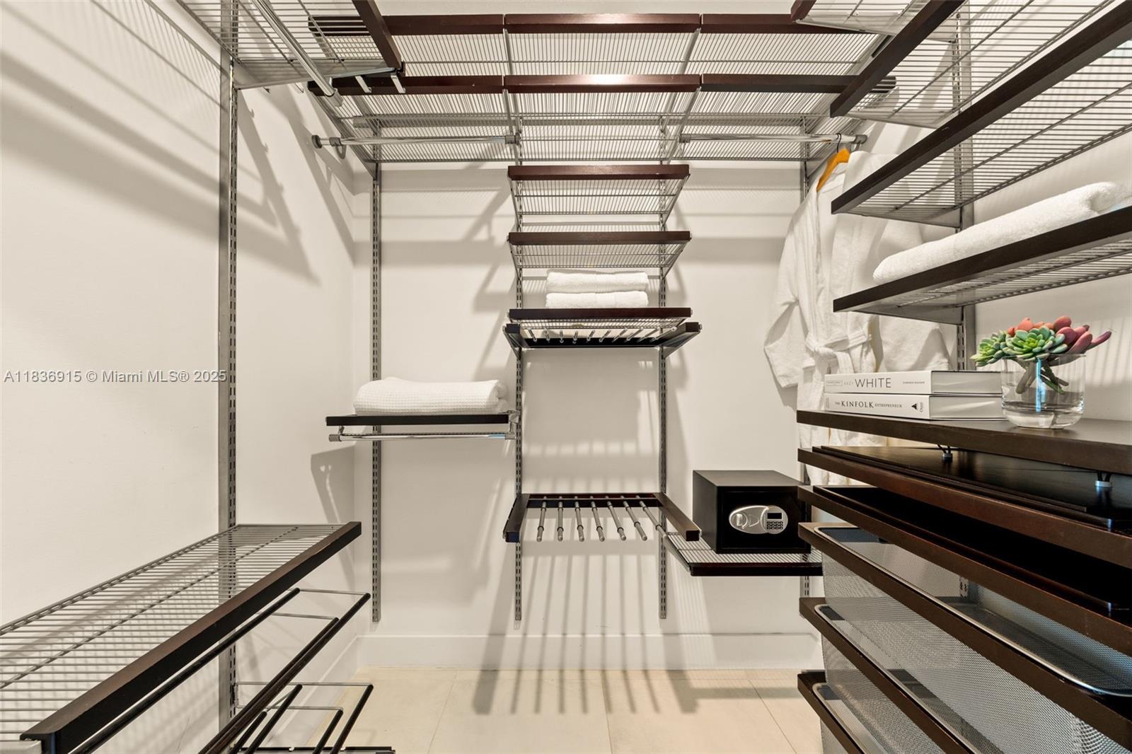 9755 NW 52nd St #206 Doral, FL 33178