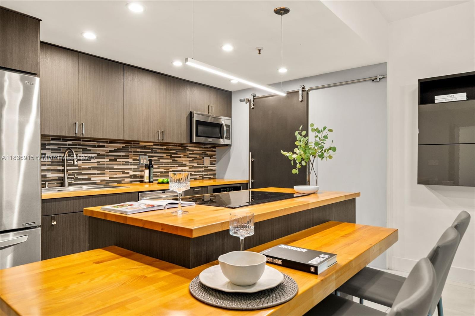 9755 NW 52nd St #206 Doral, FL 33178