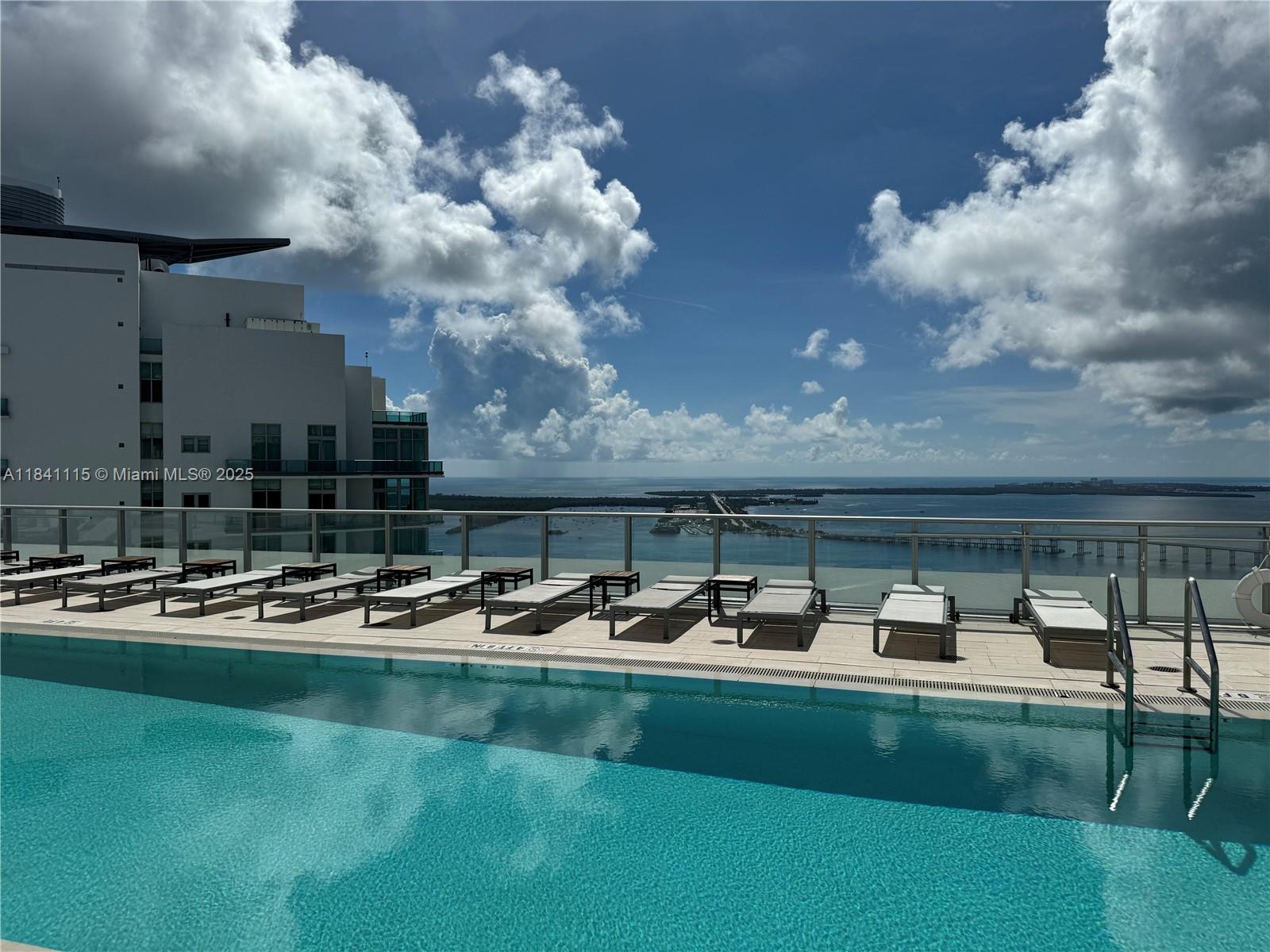 image Brickell House18