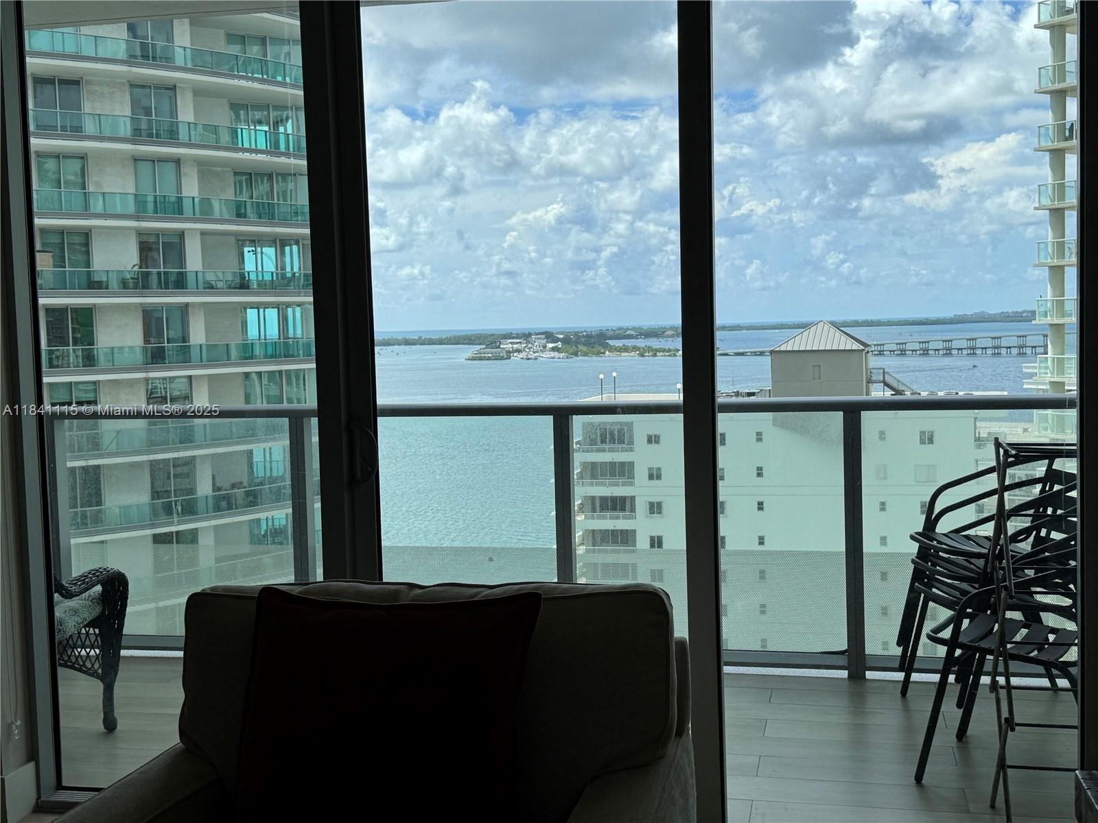 image Brickell House3
