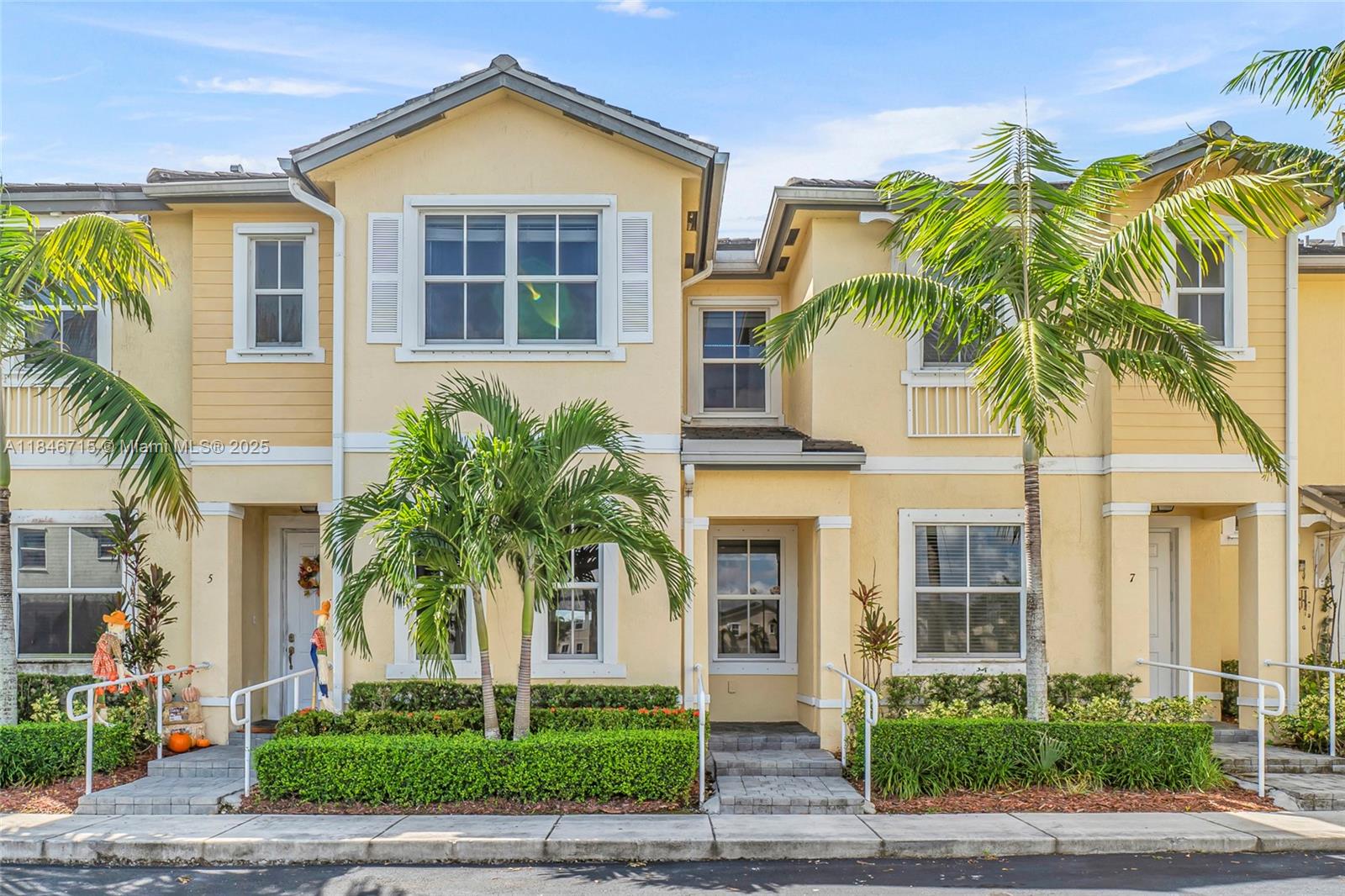 134 SE 28th Ter #6